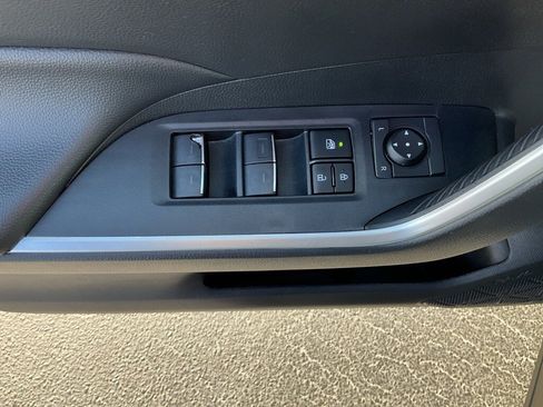 Used 2024 Toyota RAV4 XLE image 4