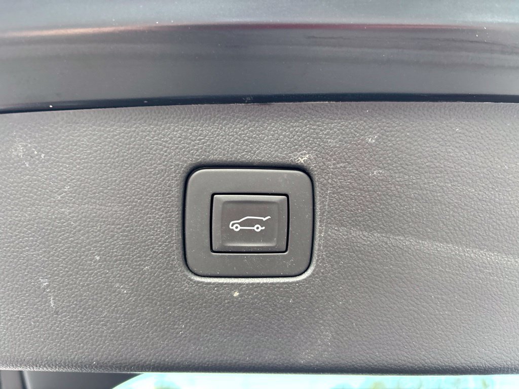 Used 2024 Buick Envista Sport Touring w/ Convenience I Package FWD image 14