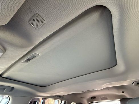 Used 2021 Toyota Highlander Limited image 36