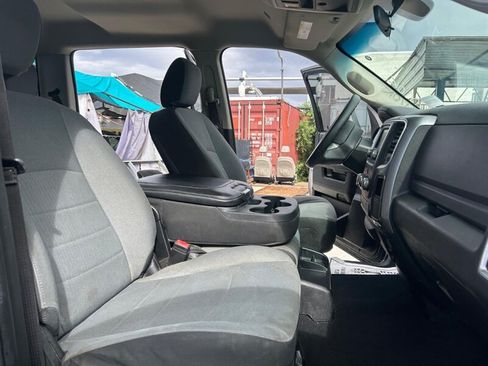 Used 2021 RAM 1500 Classic SLT AWD/4WD image 19