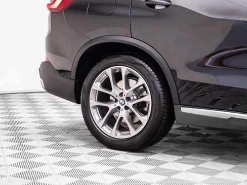 Used 2023 BMW X5 xDrive40i w/ Premium Package image 38