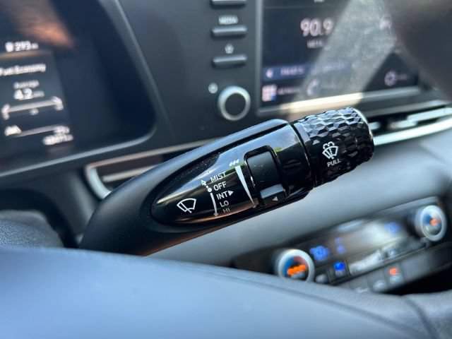 Used 2021 Hyundai Elantra SEL FWD image 19