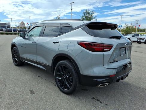 Used 2024 Chevrolet Blazer RS w/ Driver Confidence II Package image 3