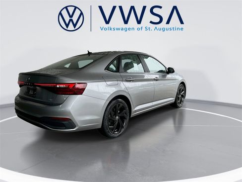 New 2026 Volkswagen Jetta SE image 7