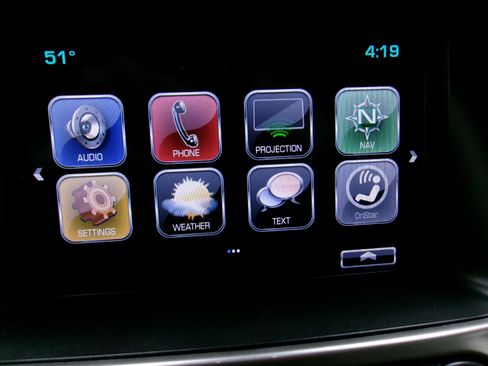 Used 2018 Chevrolet Suburban LT image 4