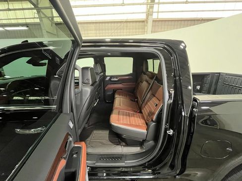 Used 2024 GMC Sierra 1500 Denali Ultimate AWD/4WD image 17