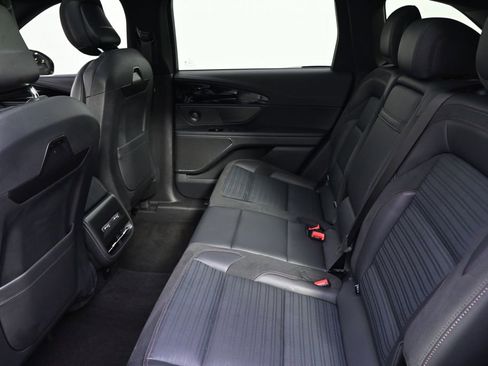 Used 2024 Lincoln Nautilus Reserve w/ Equipment Group 202A AWD/4WD image 19