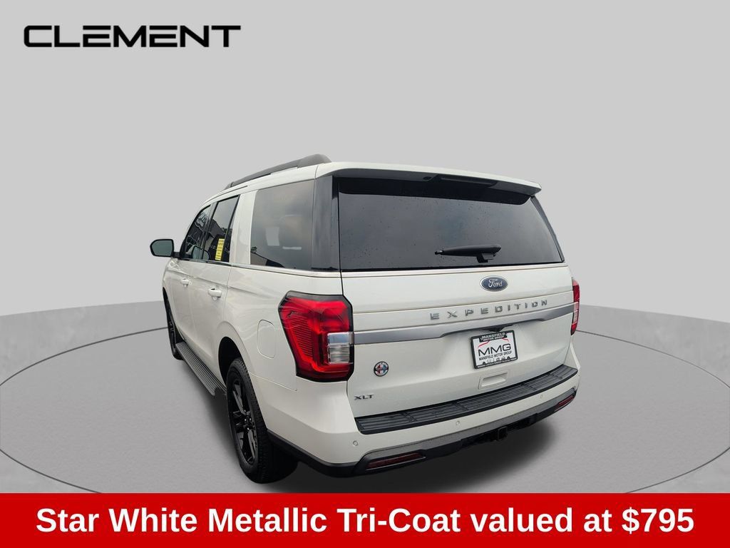 Used 2022 Ford Expedition XLT AWD/4WD image 5