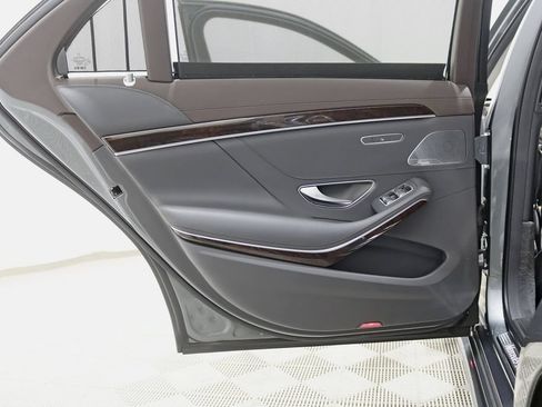 Used 2019 Mercedes-Benz S 560 4MATIC Sedan image 41