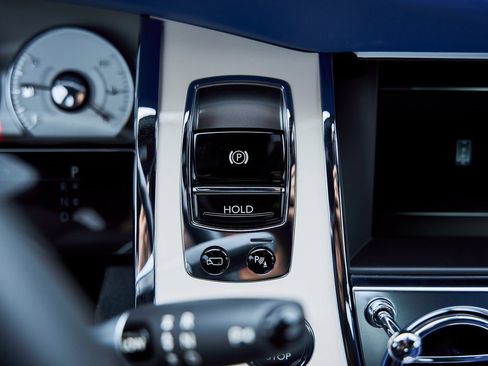 Used 2019 Rolls-Royce Ghost image 68