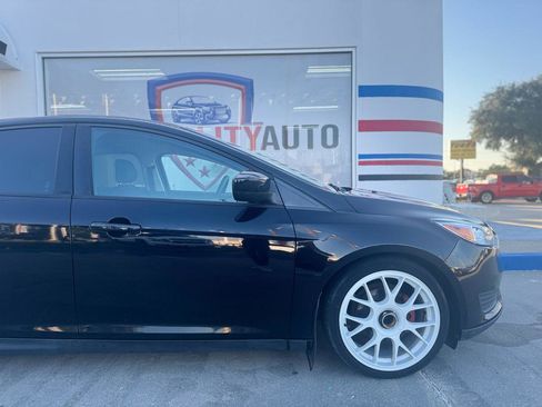 Used 2018 Ford Focus SE image 23