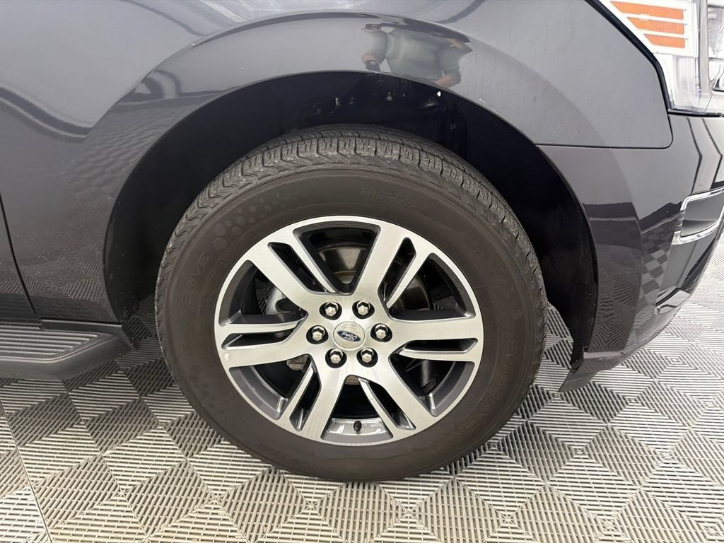 Used 2024 Ford Expedition Max Limited RWD image 14