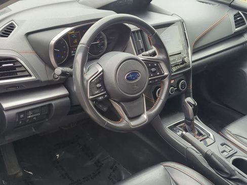 Used 2022 Subaru Crosstrek 2.5i Limited w/ Moonroof Package 1 AWD/4WD image 10