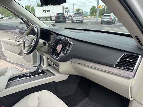 Certified 2023 Volvo XC90 B6 Plus w/ Protection Package Premier AWD/4WD image 29