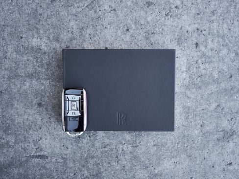 Used 2025 Rolls-Royce Cullinan image 85