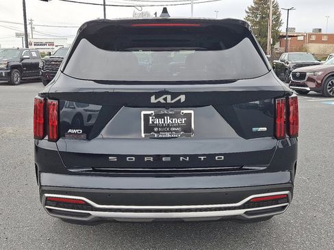 Used 2022 Kia Sorento SX w/ Panoramic Sunroof Package image 5