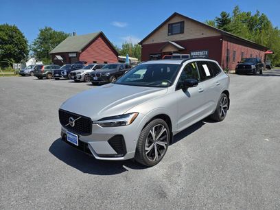 Used 2022 Volvo XC60 B6 R-Design w/ Advanced Package