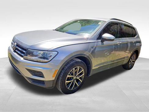 Used 2019 Volkswagen Tiguan SE FWD image 3
