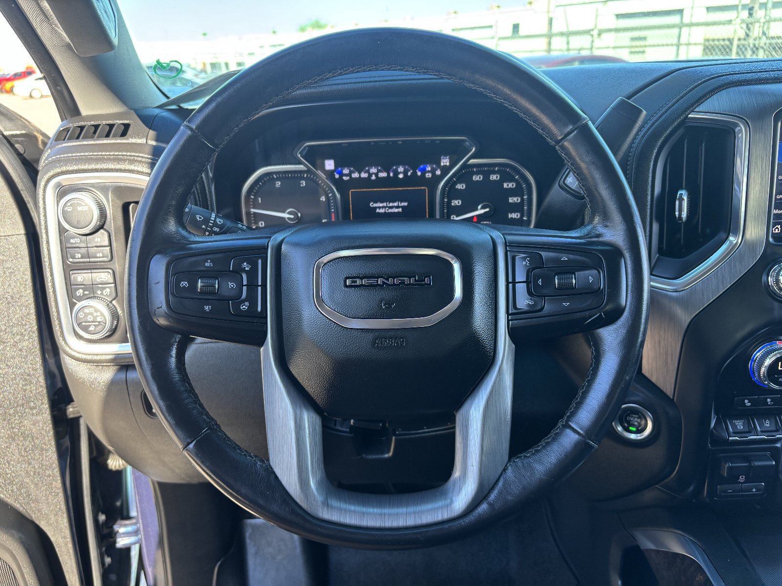 Used 2020 GMC Sierra 2500 Denali w/ Denali Ultimate Package AWD/4WD image 28