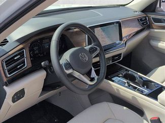 New 2026 Volkswagen Atlas SE FWD video 3