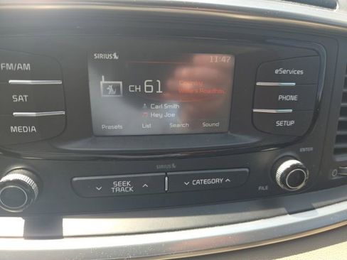 Used 2016 Kia Sorento EX FWD image 10