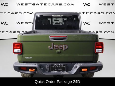 Used 2022 Jeep Gladiator Mojave w/ Trailer Tow Package AWD/4WD image 4