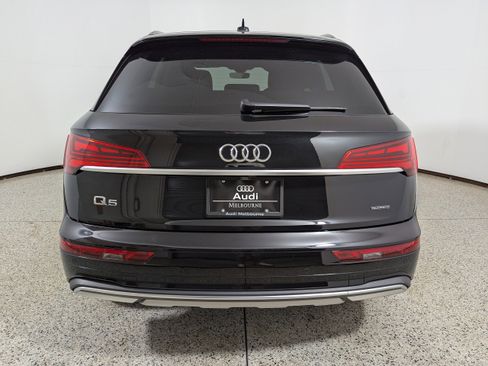 Used 2023 Audi Q5 2.0T Premium w/ Convenience Package AWD/4WD image 6