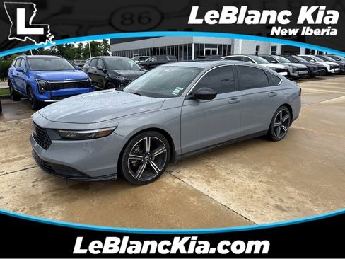 Used 2024 Honda Accord Sport image 1