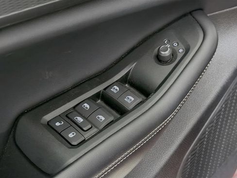 Used 2024 Jeep Grand Cherokee L Laredo w/ Luxury Tech Group I RWD image 22