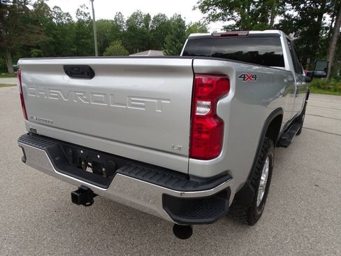 Used 2022 Chevrolet Silverado 2500 4x4 Double Cab LT w/ Convenience Package image 9