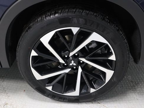 Used 2024 Mitsubishi Outlander SE image 18