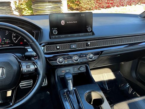 Used 2024 Honda Civic Sport image 6