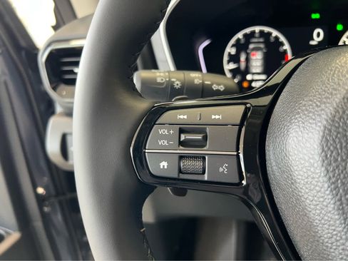 New 2025 Honda Pilot Touring image 21