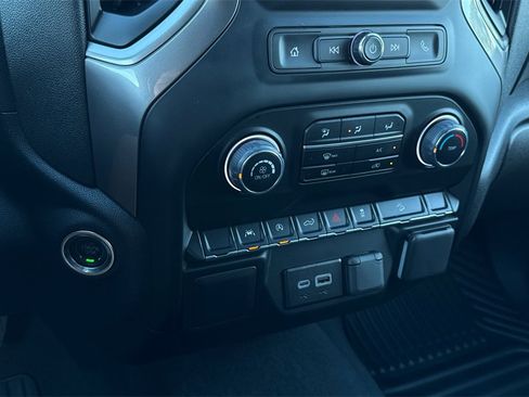 Certified 2025 Chevrolet Silverado 1500 Custom Trail Boss w/ Dark Appearance Package image 22