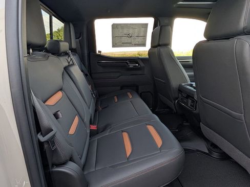 New 2026 GMC Sierra 1500 AT4 w/ AT4 Premium Package AWD/4WD image 32
