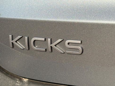 New 2026 Nissan Kicks SV image 9