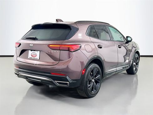 Used 2025 Buick Envision Sport Touring image 4