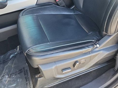 Used 2019 Ford F250 Lariat w/ Chrome Package image 20