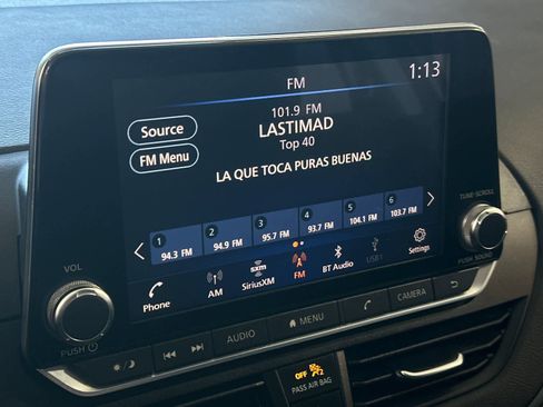 Used 2022 Nissan Altima 2.5 SV FWD image 18