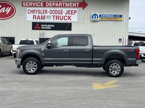 Used 2019 Ford F350 Lariat w/ Lariat Ultimate Package image 2