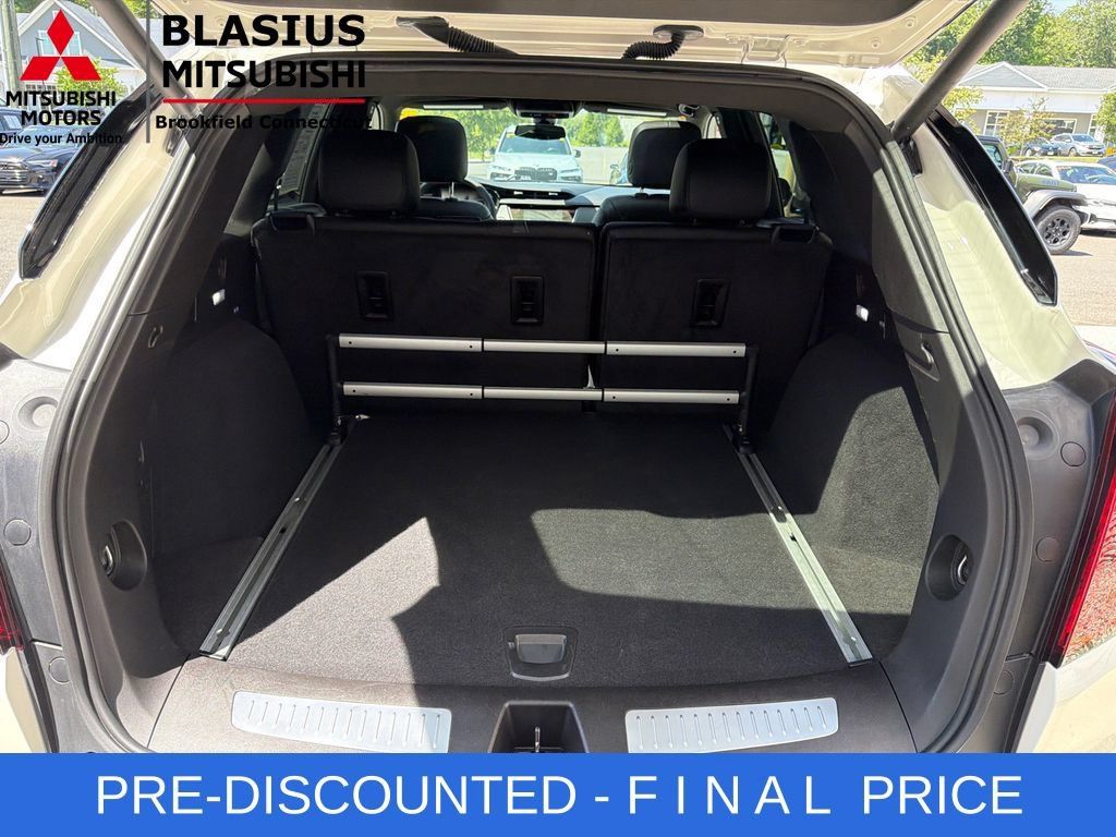 Used 2025 Cadillac XT5 Premium Luxury AWD/4WD image 57