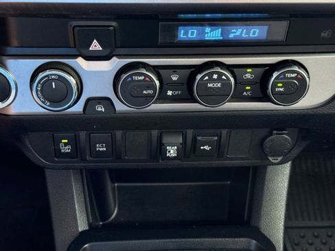 Used 2023 Toyota Tacoma SR5 w/ Technology Package AWD/4WD image 35