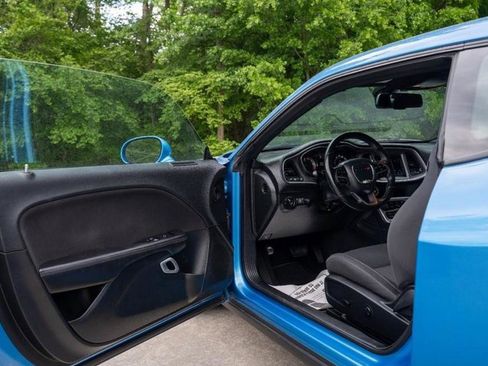 Used 2019 Dodge Challenger GT w/ Blacktop Package AWD/4WD image 23