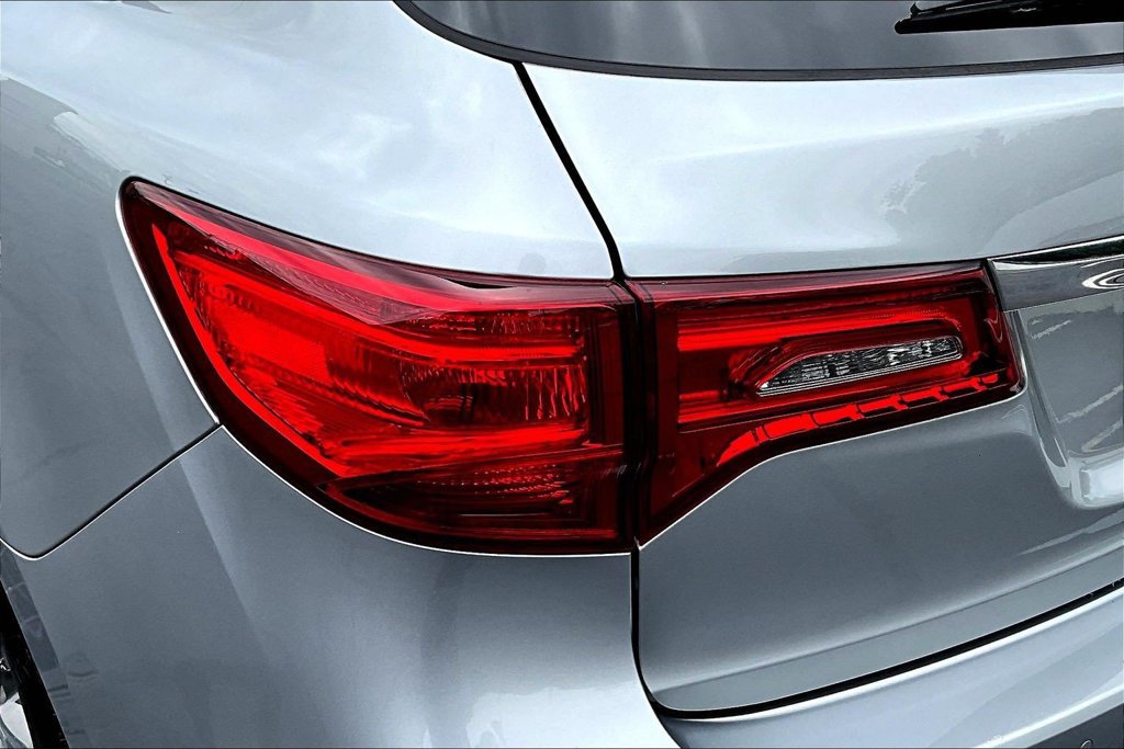 Used 2019 Acura MDX w/ Tech & Entertainment Pkg AWD/4WD image 20