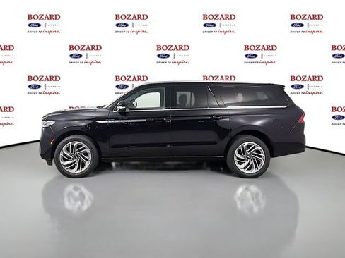 New 2026 Lincoln Navigator L Reserve AWD/4WD image 5