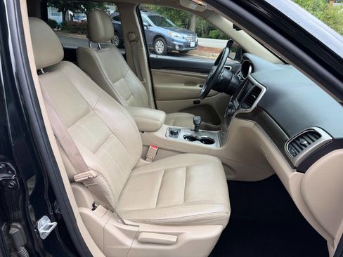 Used 2014 Jeep Grand Cherokee Limited AWD/4WD image 22