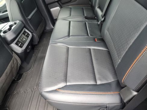 Used 2025 Ford F250 Lariat w/ Lariat Ultimate Package image 13