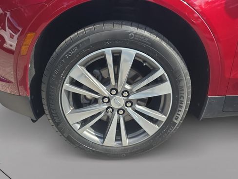 Used 2020 Cadillac XT5 Premium Luxury FWD image 12