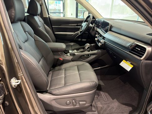 New 2025 Kia Telluride EX image 24