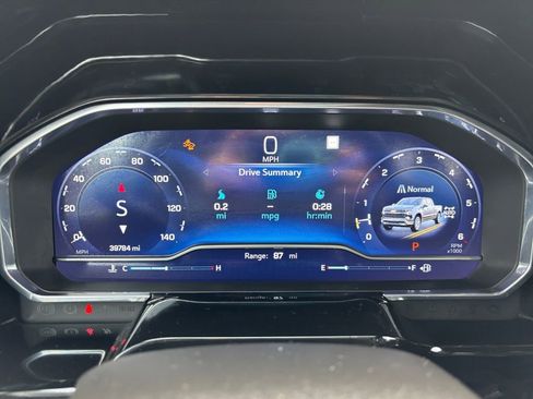 Used 2022 Chevrolet Silverado 1500 LTZ image 17